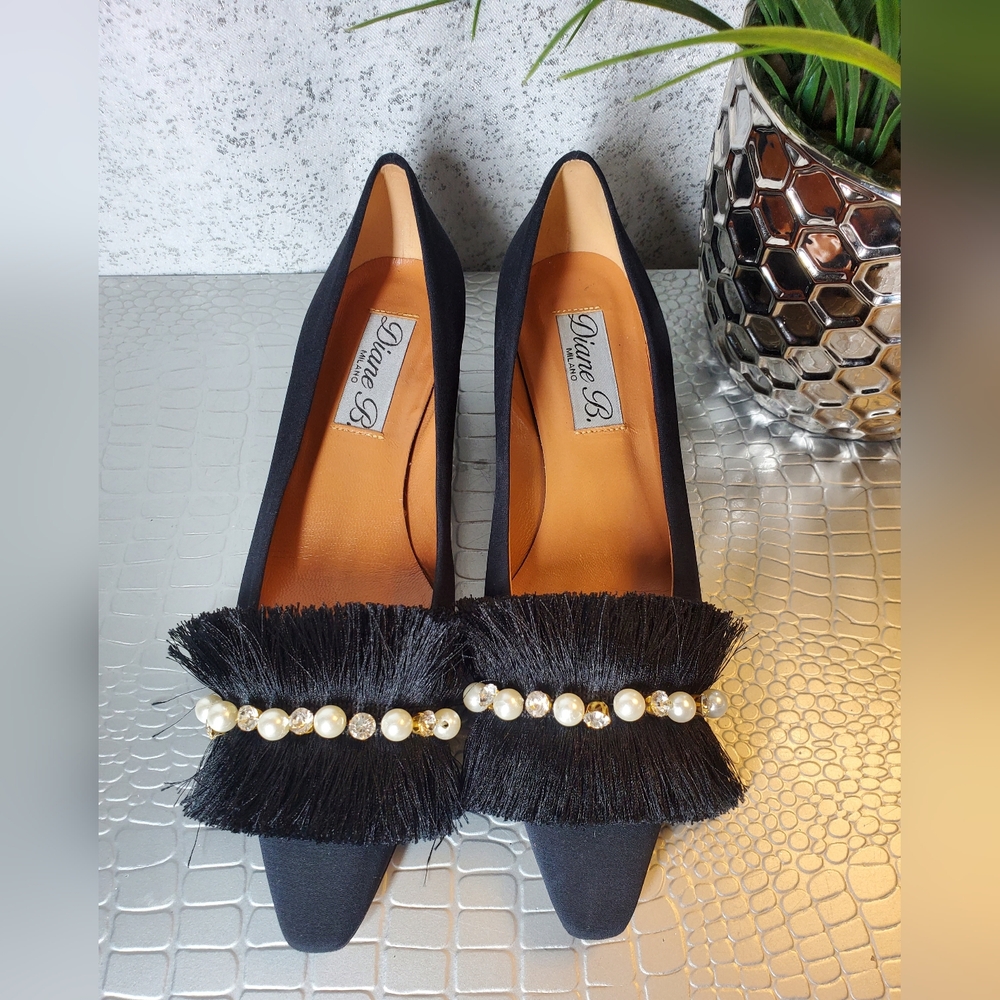 Diane B. NWOB Black Fringe Pearl Embellished Women's Shoes Size 38 1/2